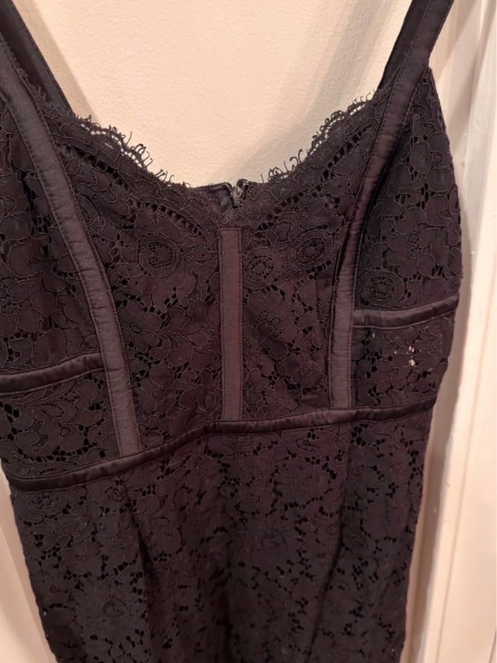 Dress - Picture 4 of 6